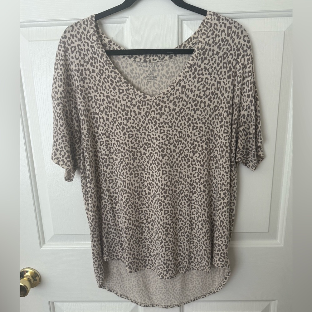 American Eagle Outfitters Oversized Gray Leopard Print Tee